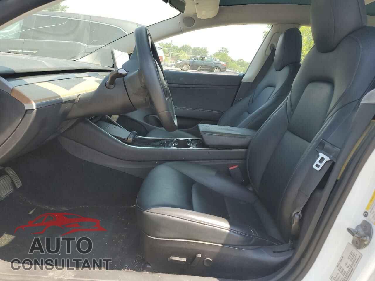 TESLA MODEL 3 2019 - 5YJ3E1EA4KF483891