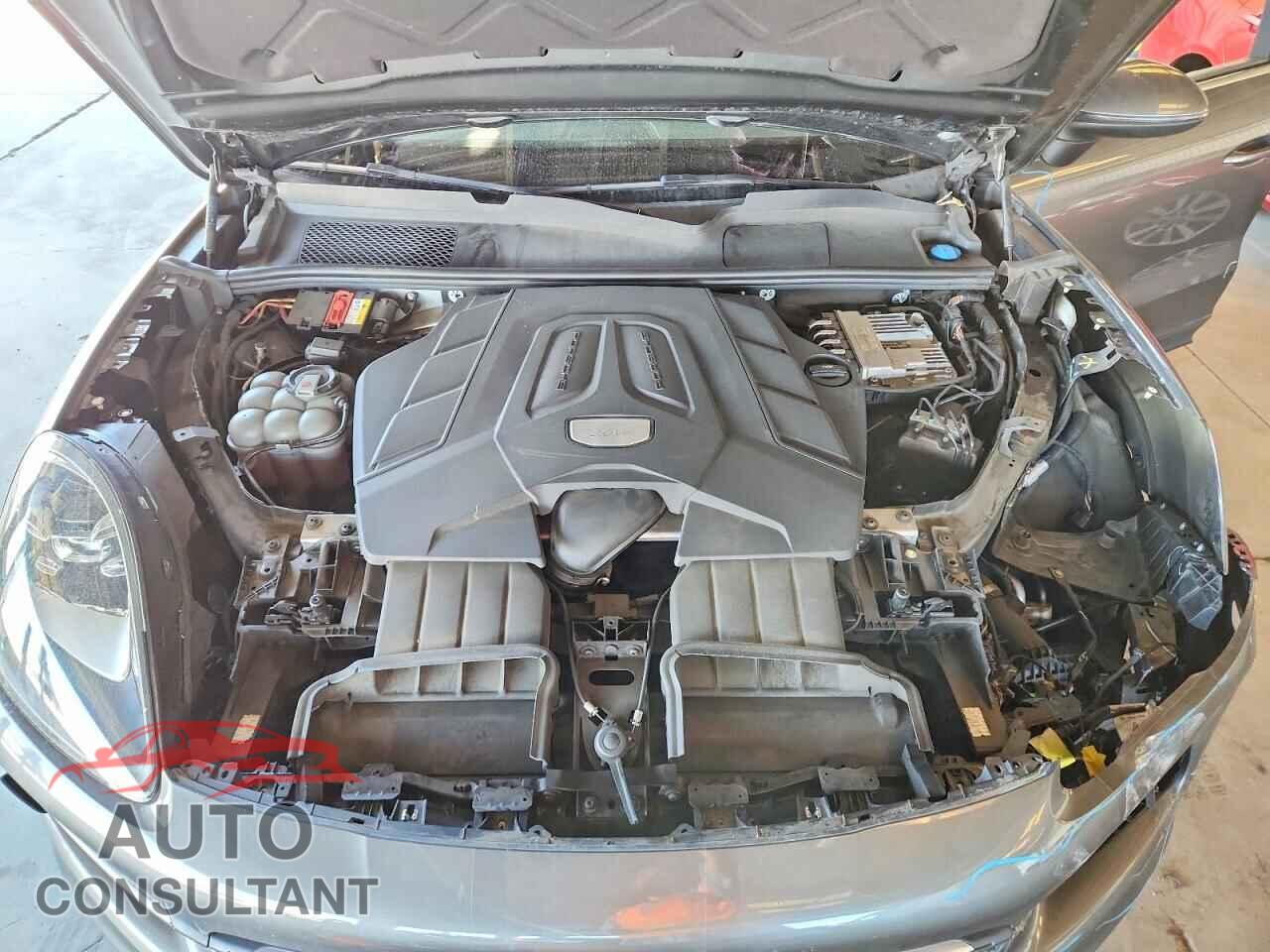 PORSCHE CAYENNE 2019 - WP1AA2AY0KDA11172
