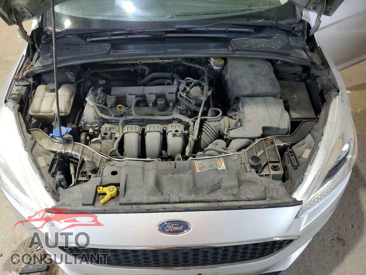 FORD FOCUS 2016 - 1FADP3K26GL392803