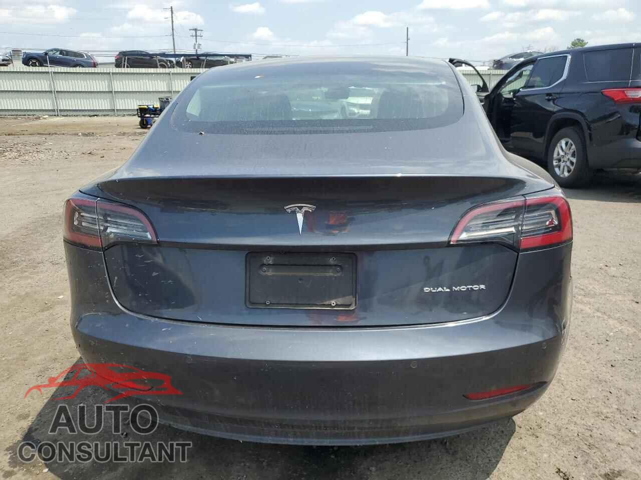 TESLA MODEL 3 2020 - 5YJ3E1EB3LF666452