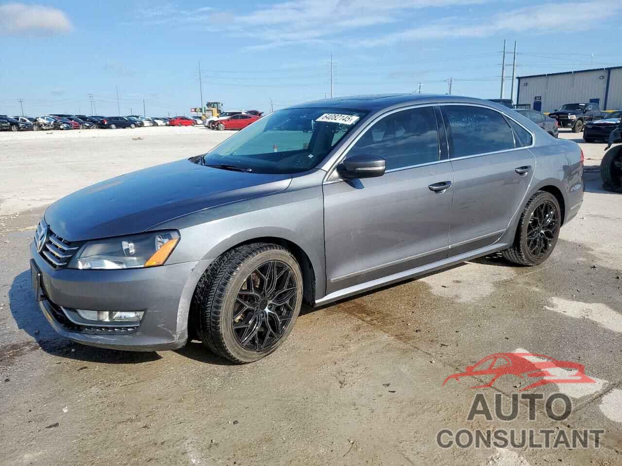 VOLKSWAGEN PASSAT 2015 - 1VWCV7A37FC067702