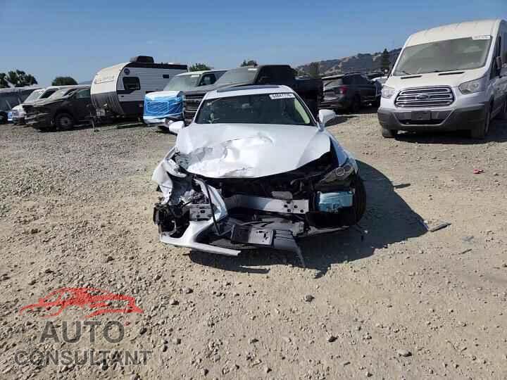 LEXUS IS 2015 - JTHBF1D20F5047662