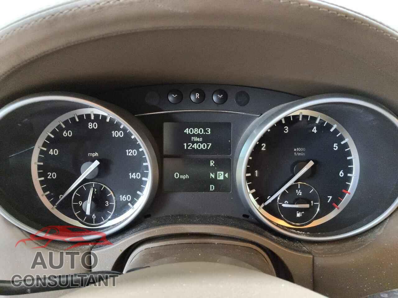 MERCEDES-BENZ GL-CLASS 2011 - 4JGBF8GE3BA738603