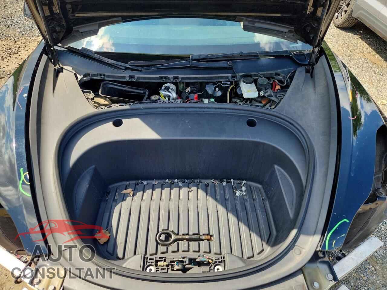 TESLA MODEL 3 2023 - 5YJ3E1EA3PF433667