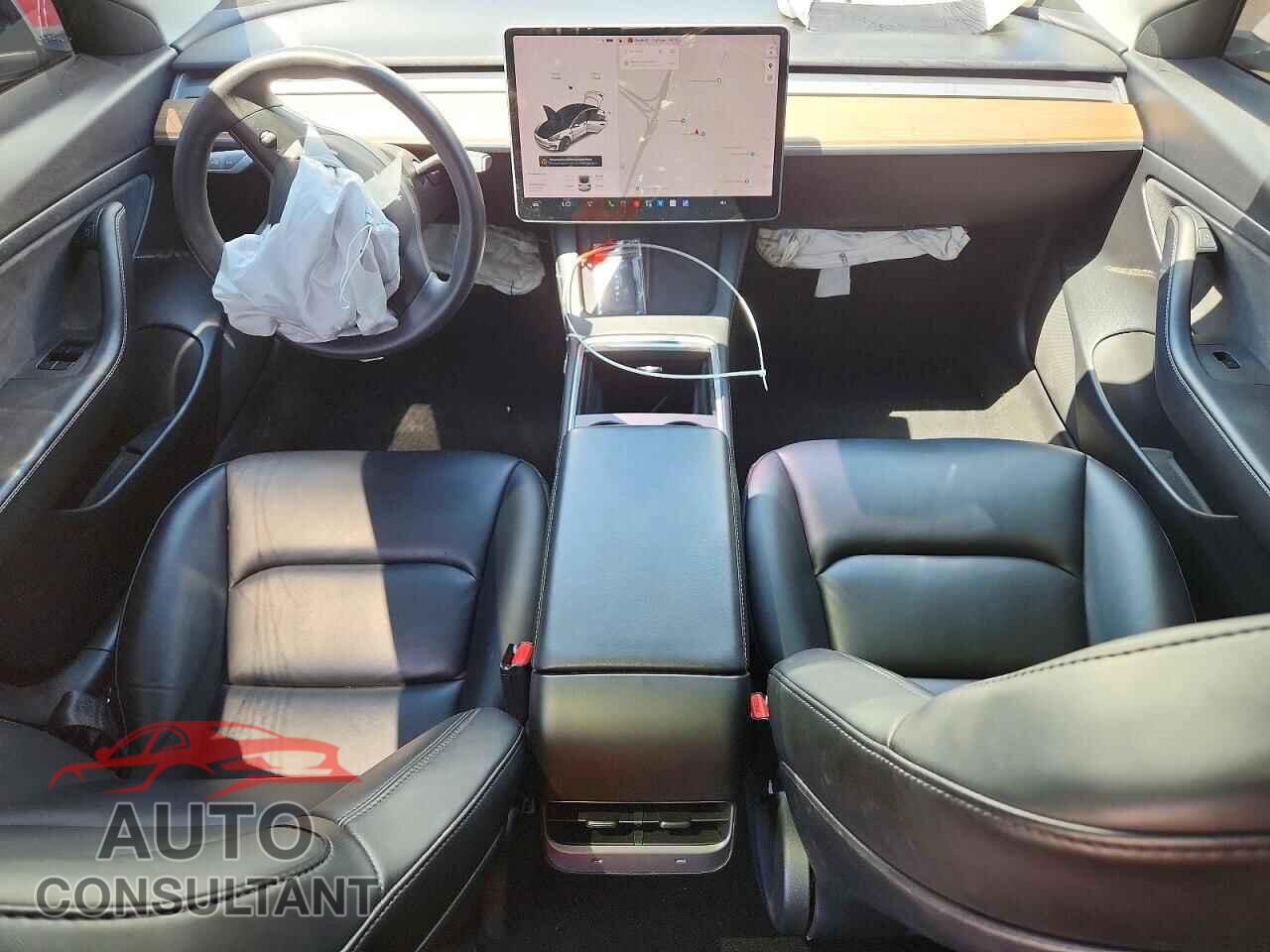 TESLA MODEL 3 2021 - 5YJ3E1EA0MF868142