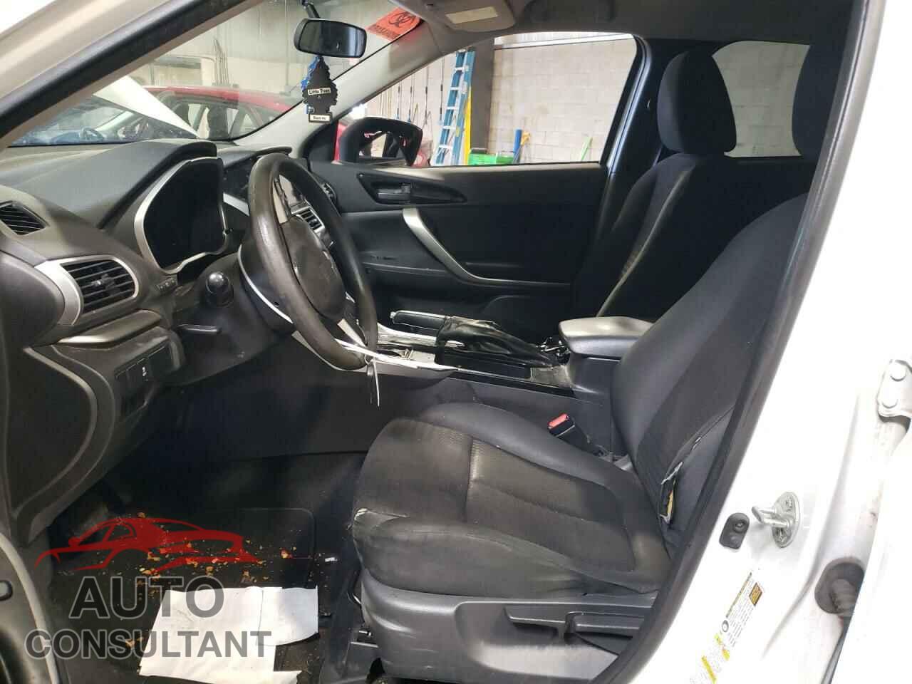 MITSUBISHI ECLIPSE 2019 - JA4AT3AA2KZ009246