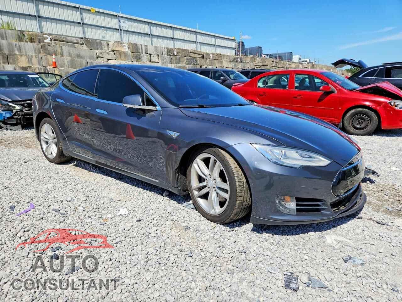 TESLA MODEL S 2015 - 5YJSA1H29FF096447