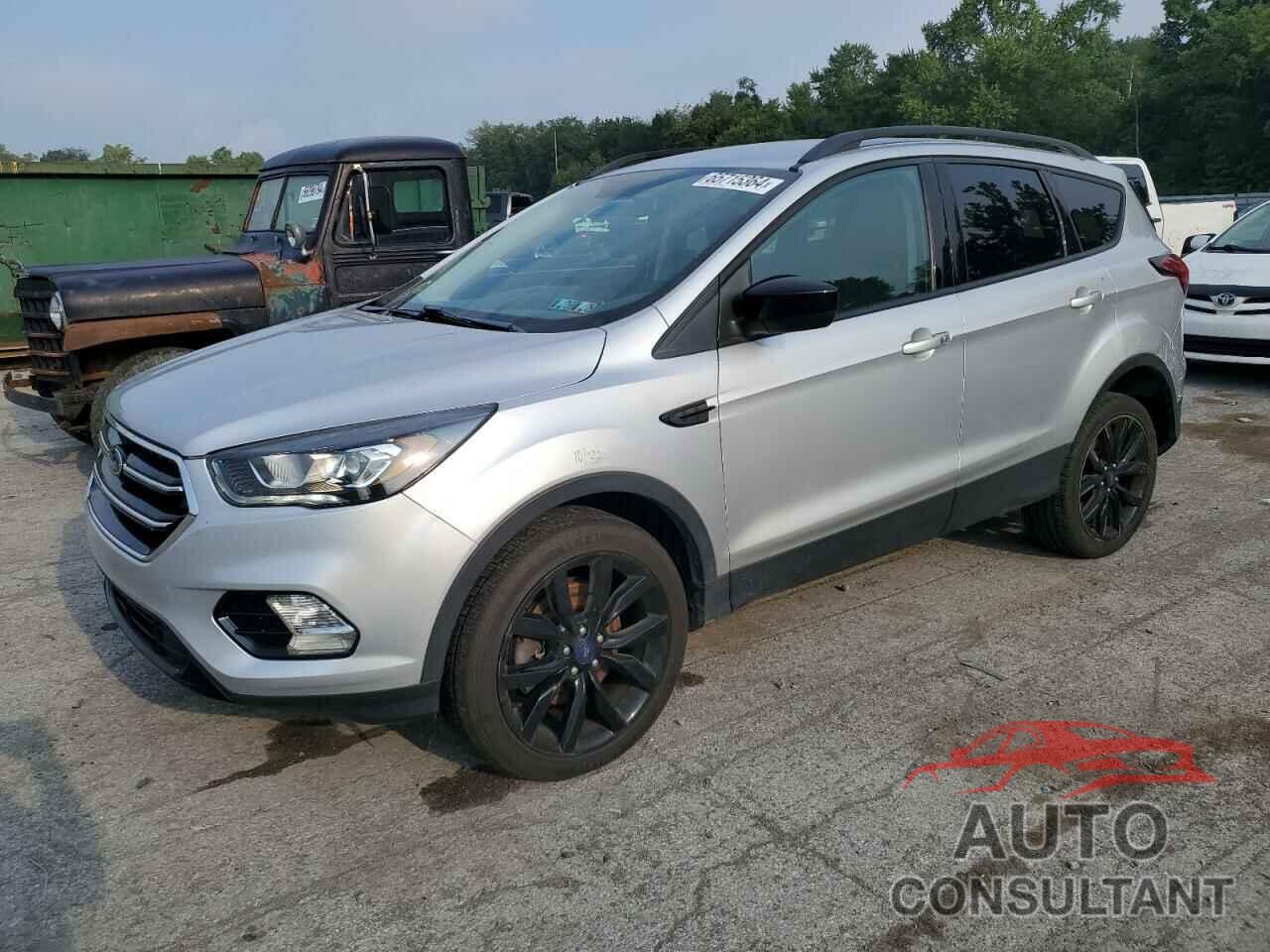 FORD ESCAPE 2019 - 1FMCU9GD1KUA31747