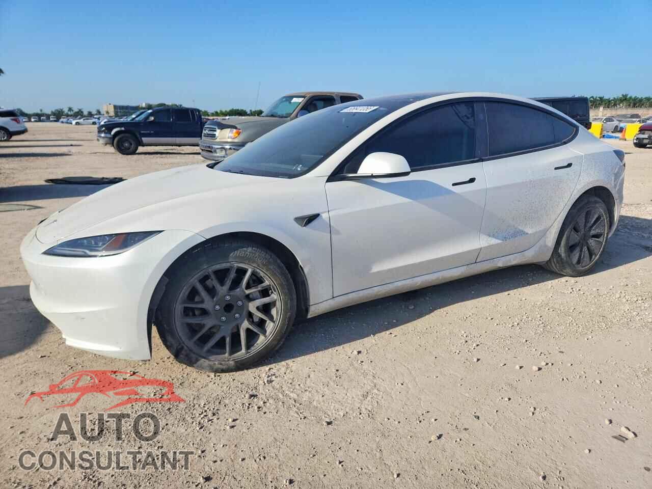 TESLA MODEL 3 2024 - 5YJ3E1EA4RF755446