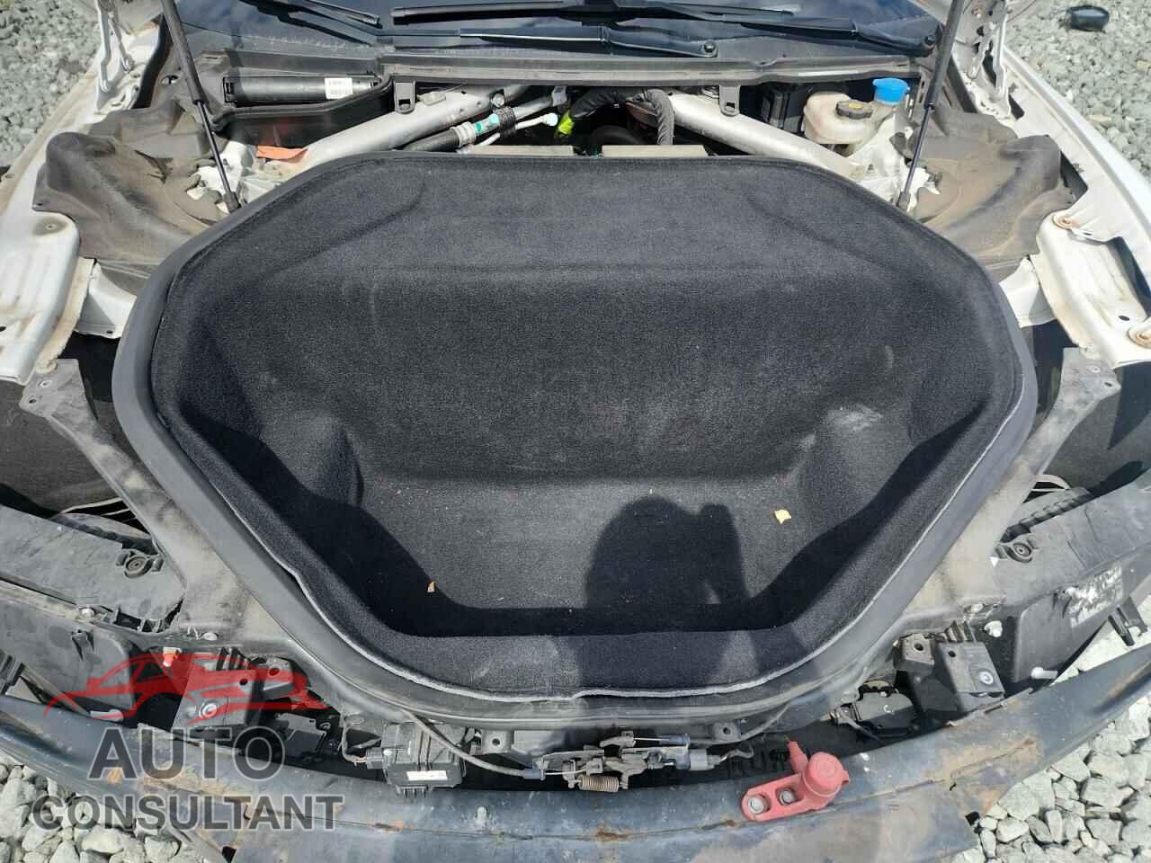 TESLA MODEL S 2015 - 5YJSA1S21FF082745