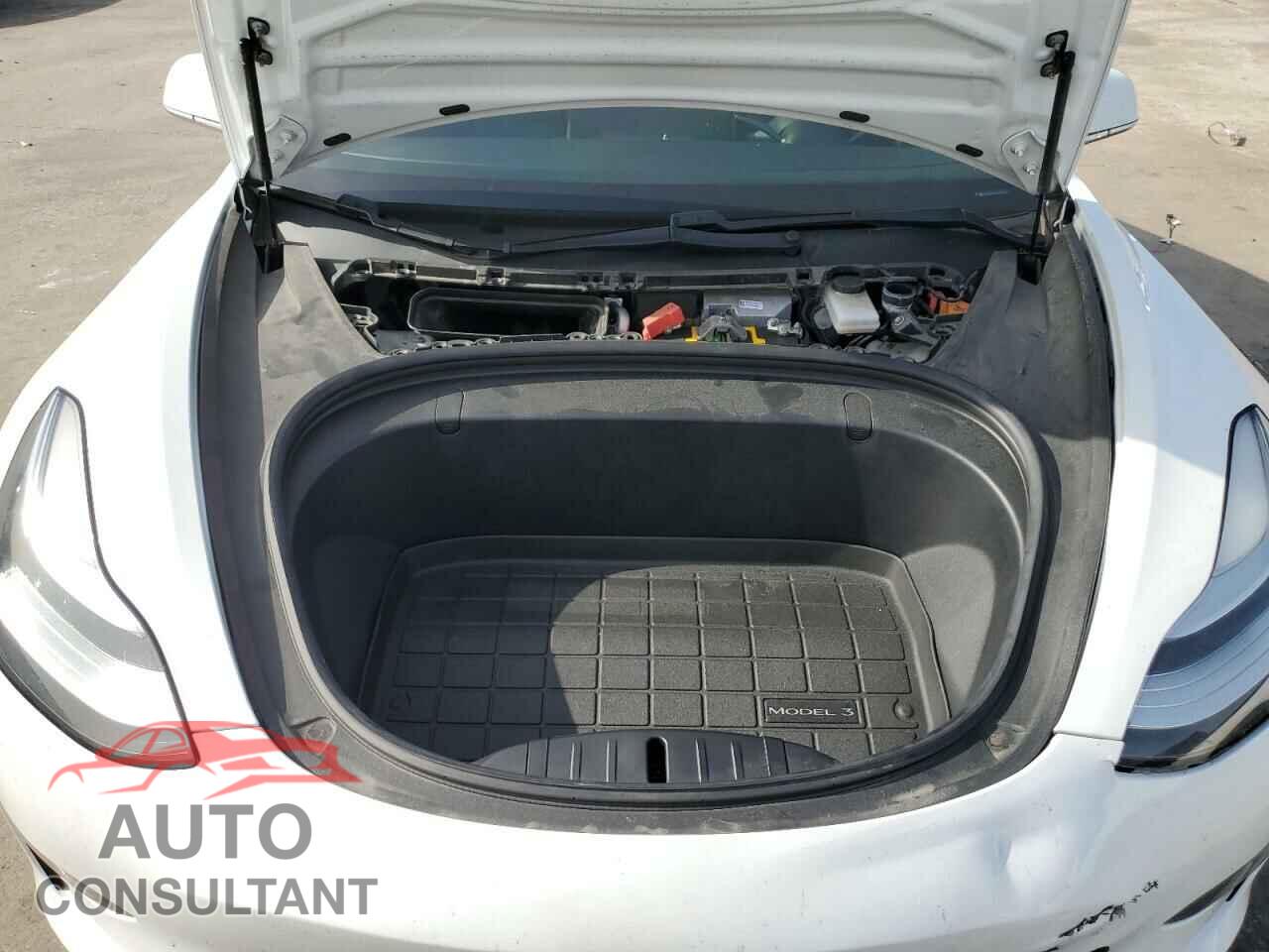 TESLA MODEL 3 2018 - 5YJ3E1EA4JF035357