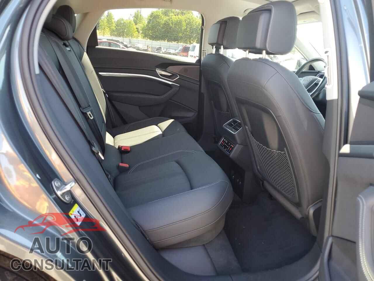 AUDI E-TRON 2021 - WA12AAGE2MB005718