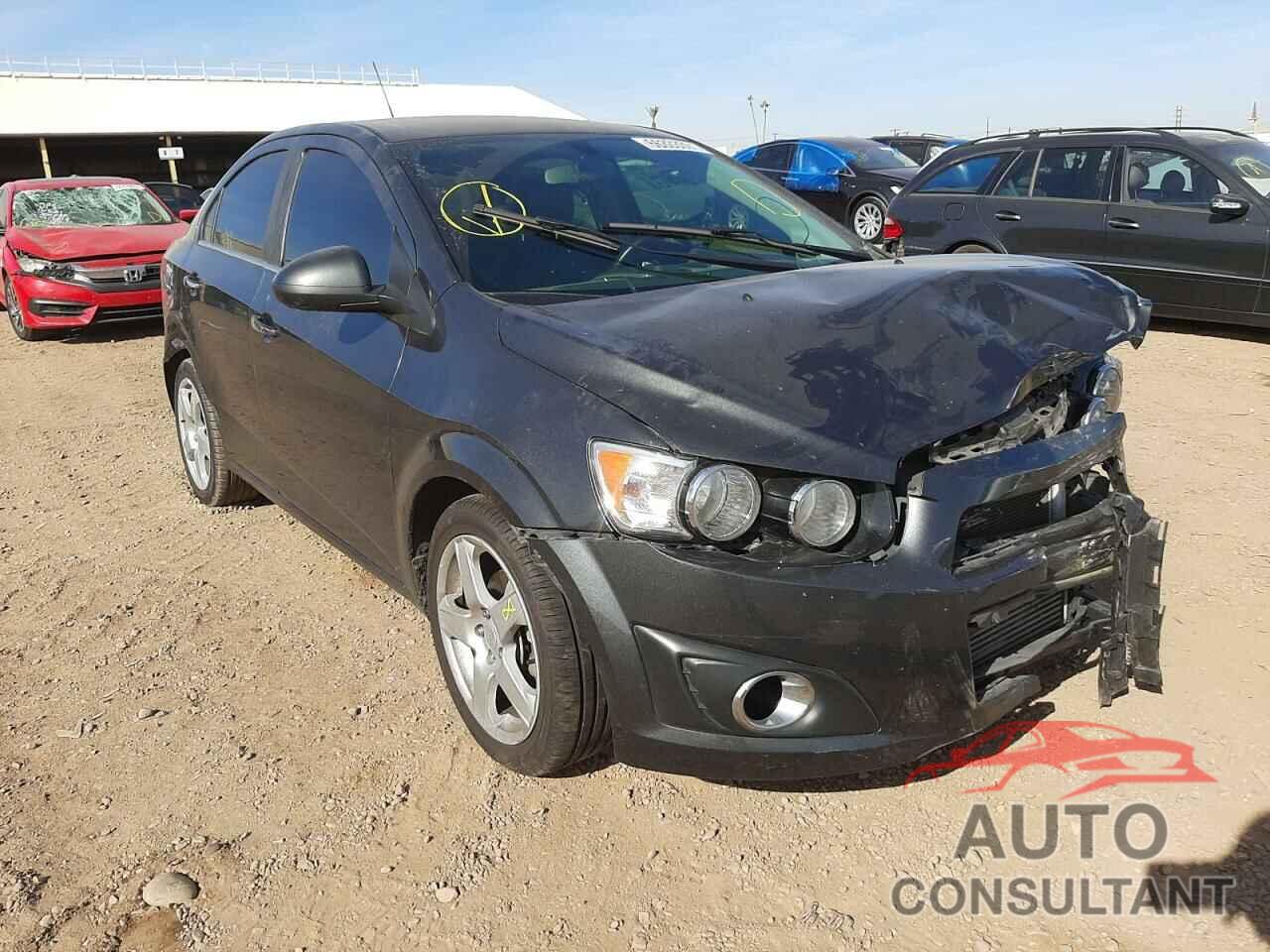 CHEVROLET SONIC 2016 - 1G1JE5SB4G4140727