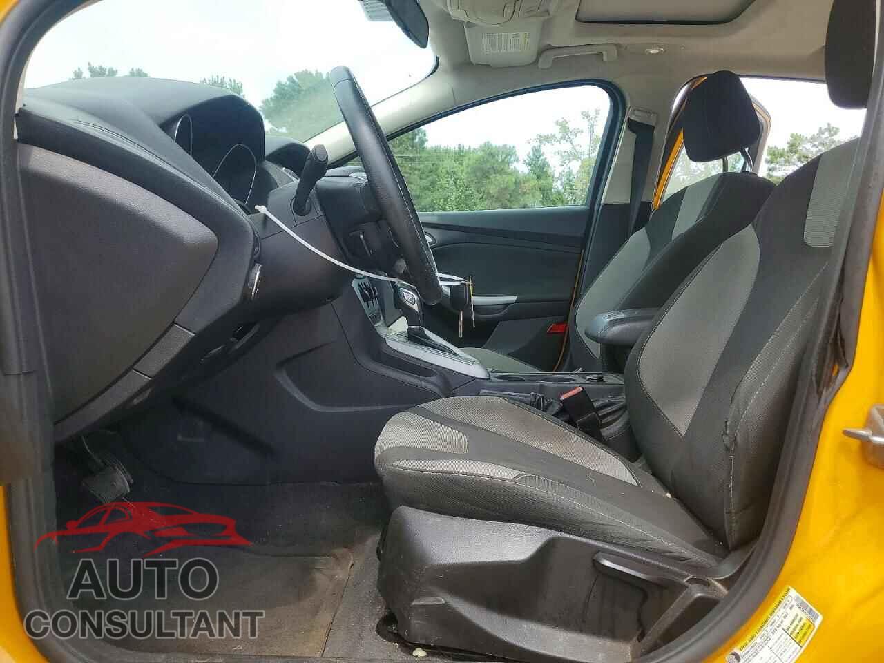 FORD FOCUS 2012 - 1FAHP3K27CL183100