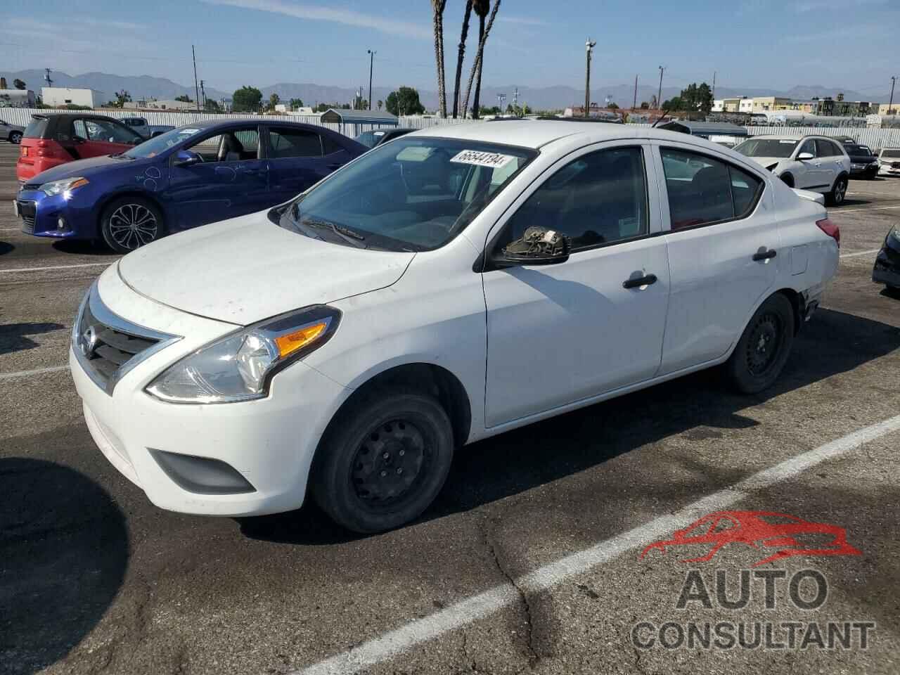 NISSAN VERSA 2019 - 3N1CN7AP1KL813472