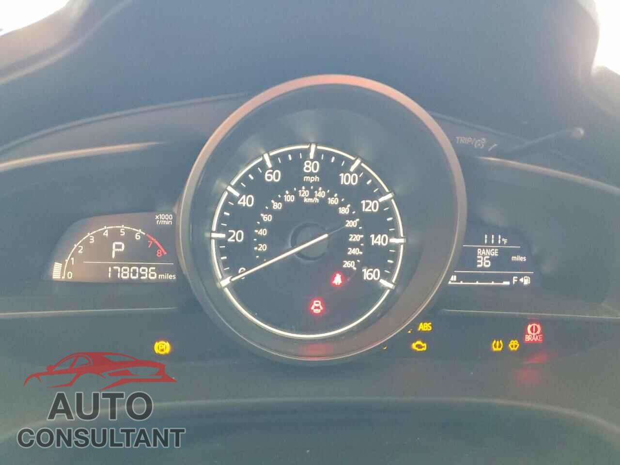 MAZDA 3 2017 - 3MZBN1K72HM102674