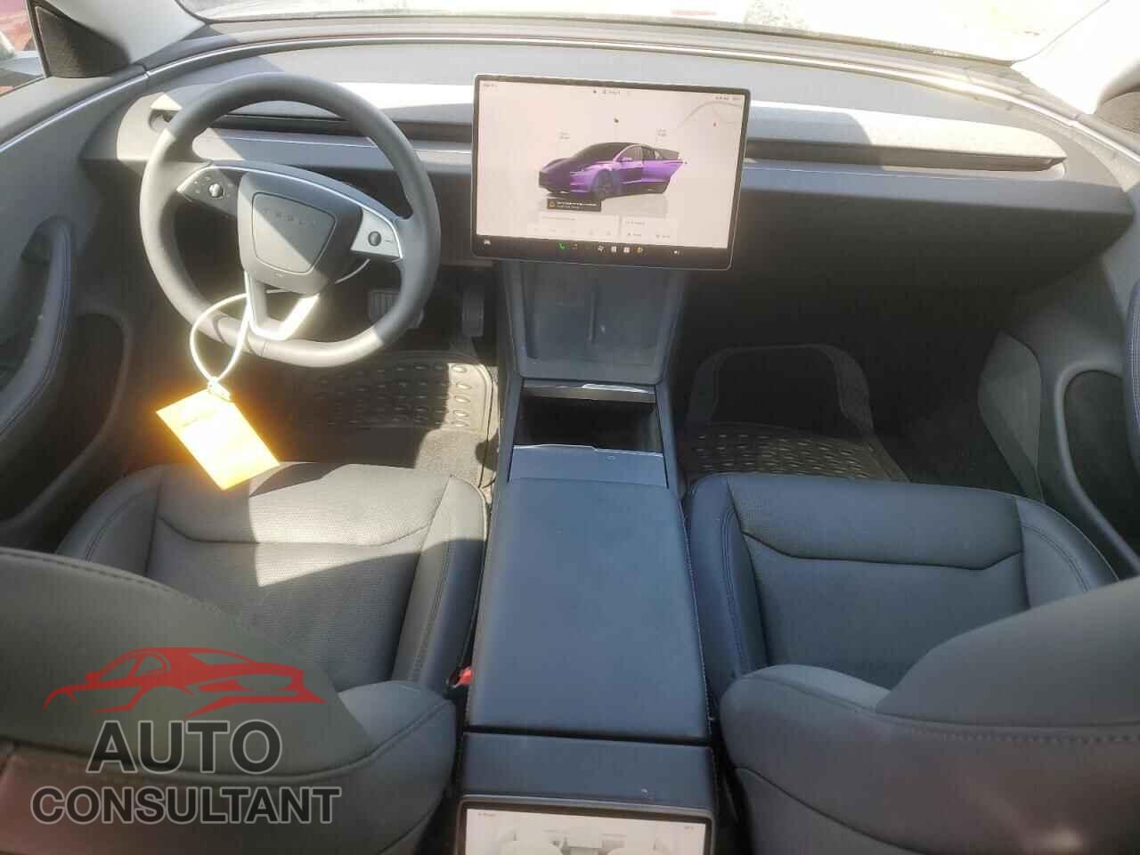 TESLA MODEL 3 2024 - 5YJ3E1EA7RF771494