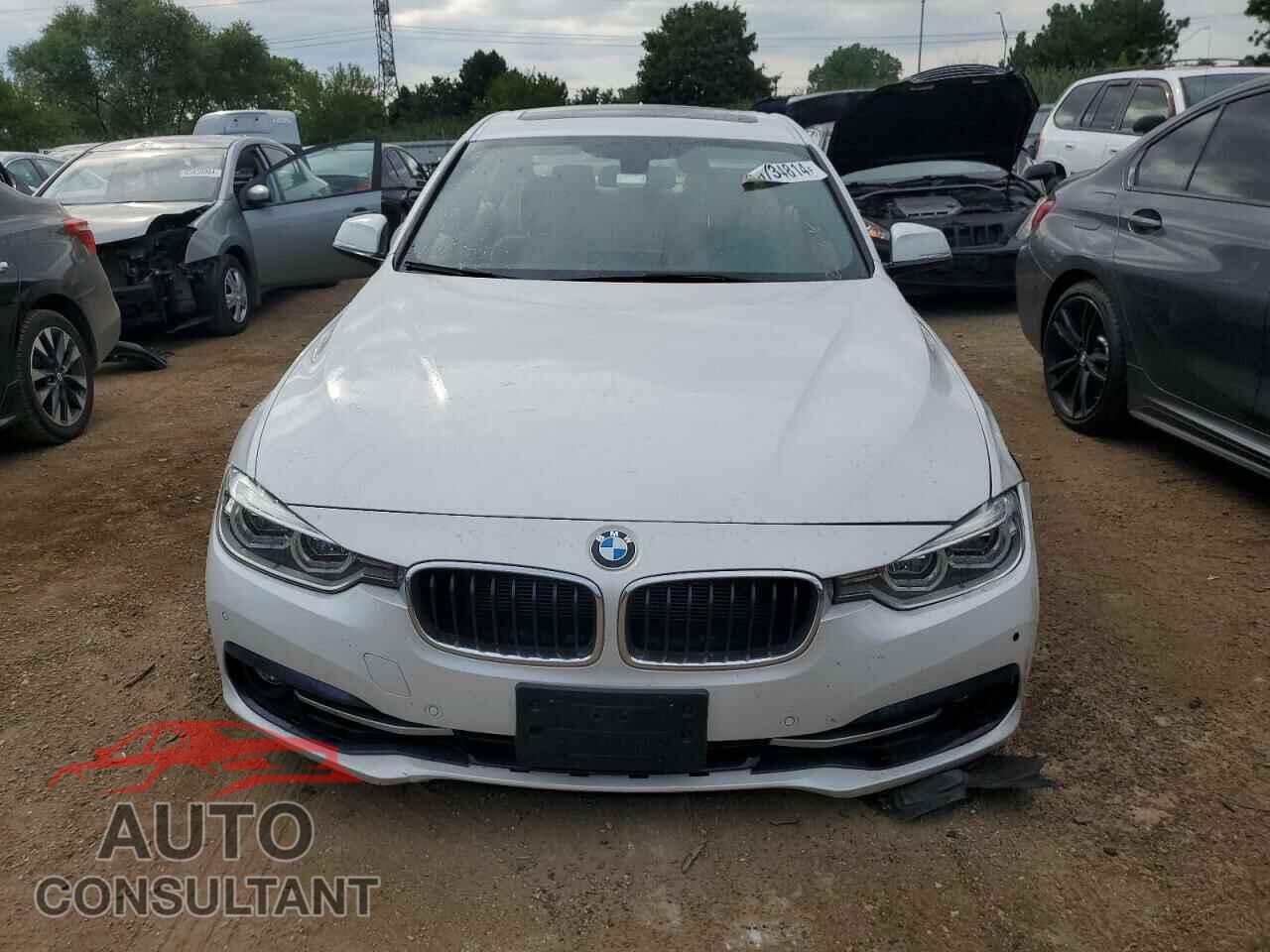 BMW 3 SERIES 2016 - WBA8E3G50GNU38695