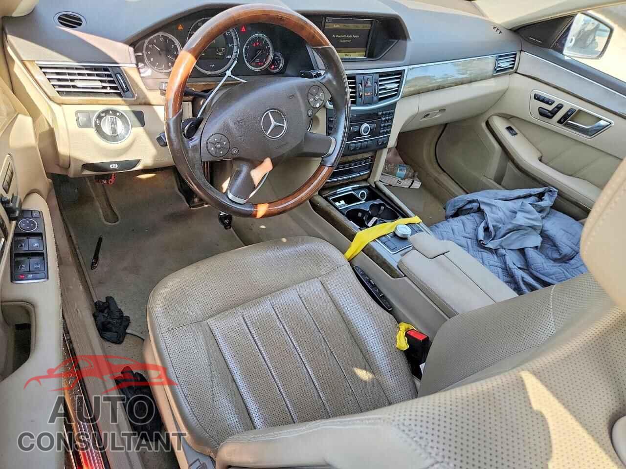 MERCEDES-BENZ E-CLASS 2011 - WDDHF9AB6BA365209