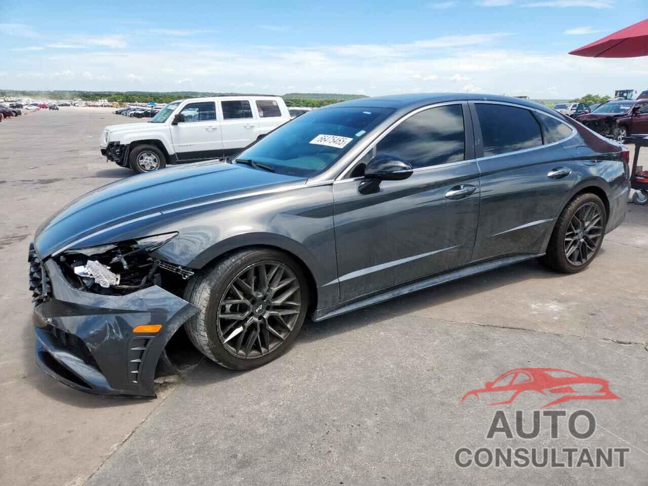 HYUNDAI SONATA 2022 - KMHL44J22NA218110