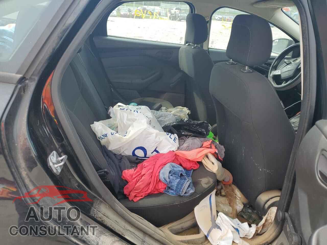 FORD FOCUS 2016 - 1FADP3E27GL336039