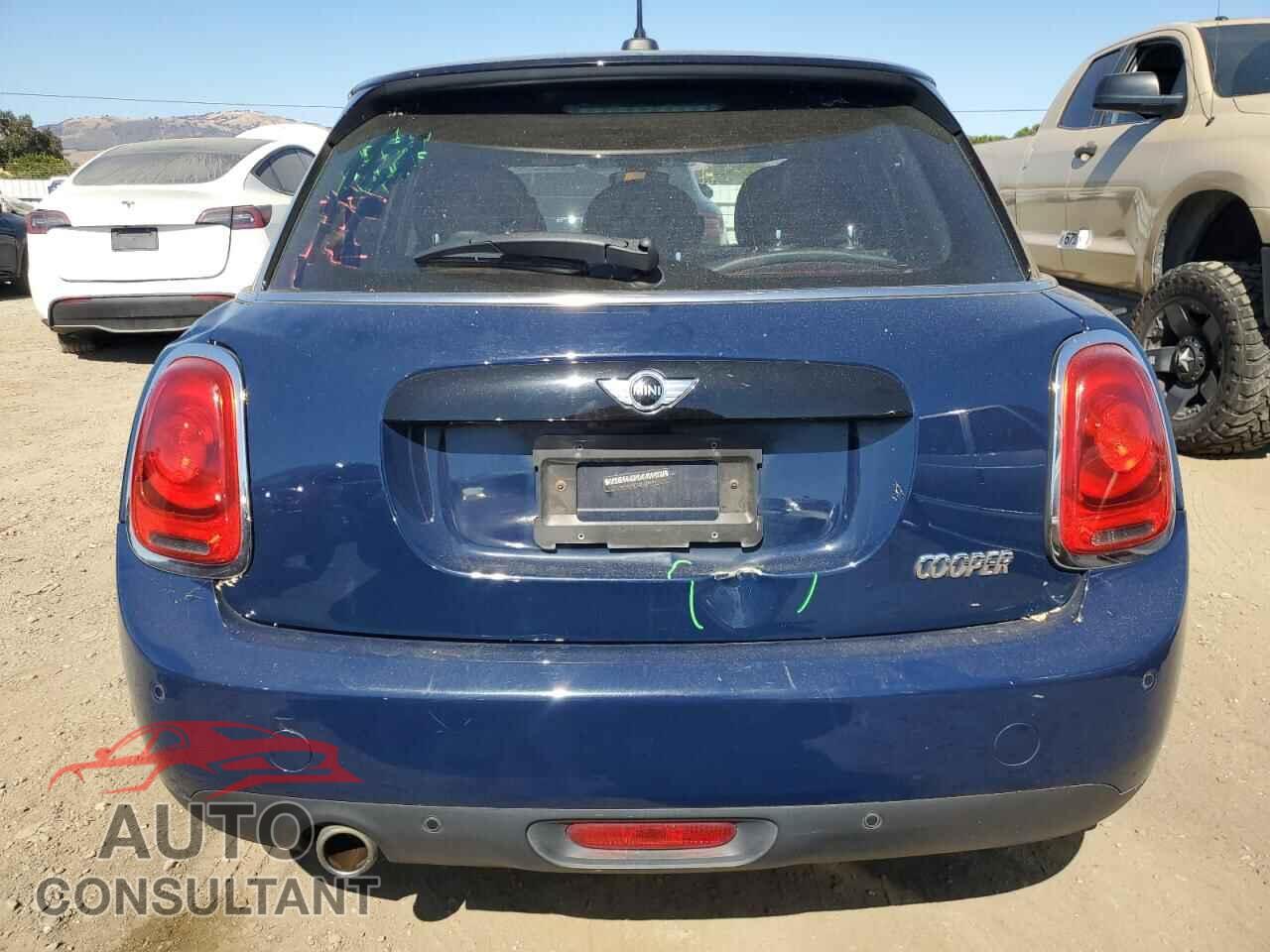 MINI COOPER 2018 - WMWXU1C59J2F81391