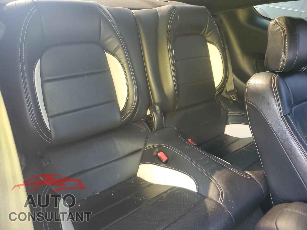 FORD MUSTANG 2019 - 1FA6P8CF9K5118385