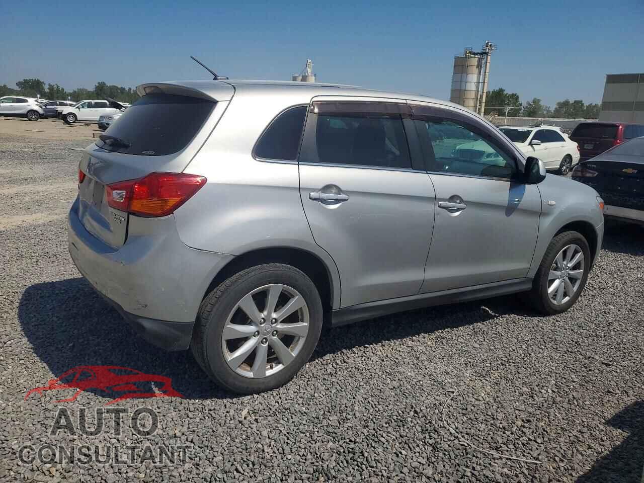 MITSUBISHI OUTLANDER 2015 - 4A4AR4AU8FE045176