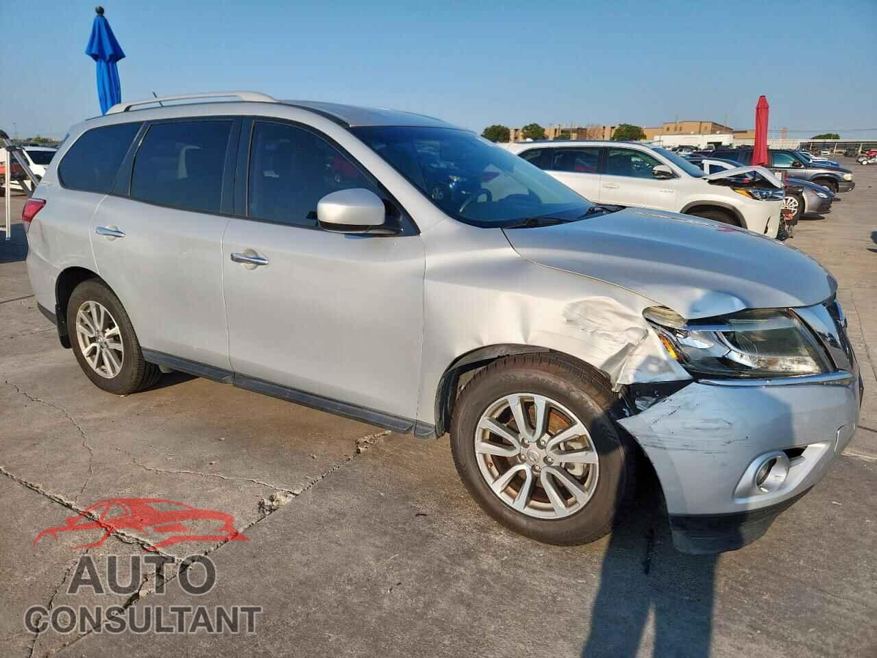 NISSAN PATHFINDER 2016 - 5N1AR2MN5GC628409