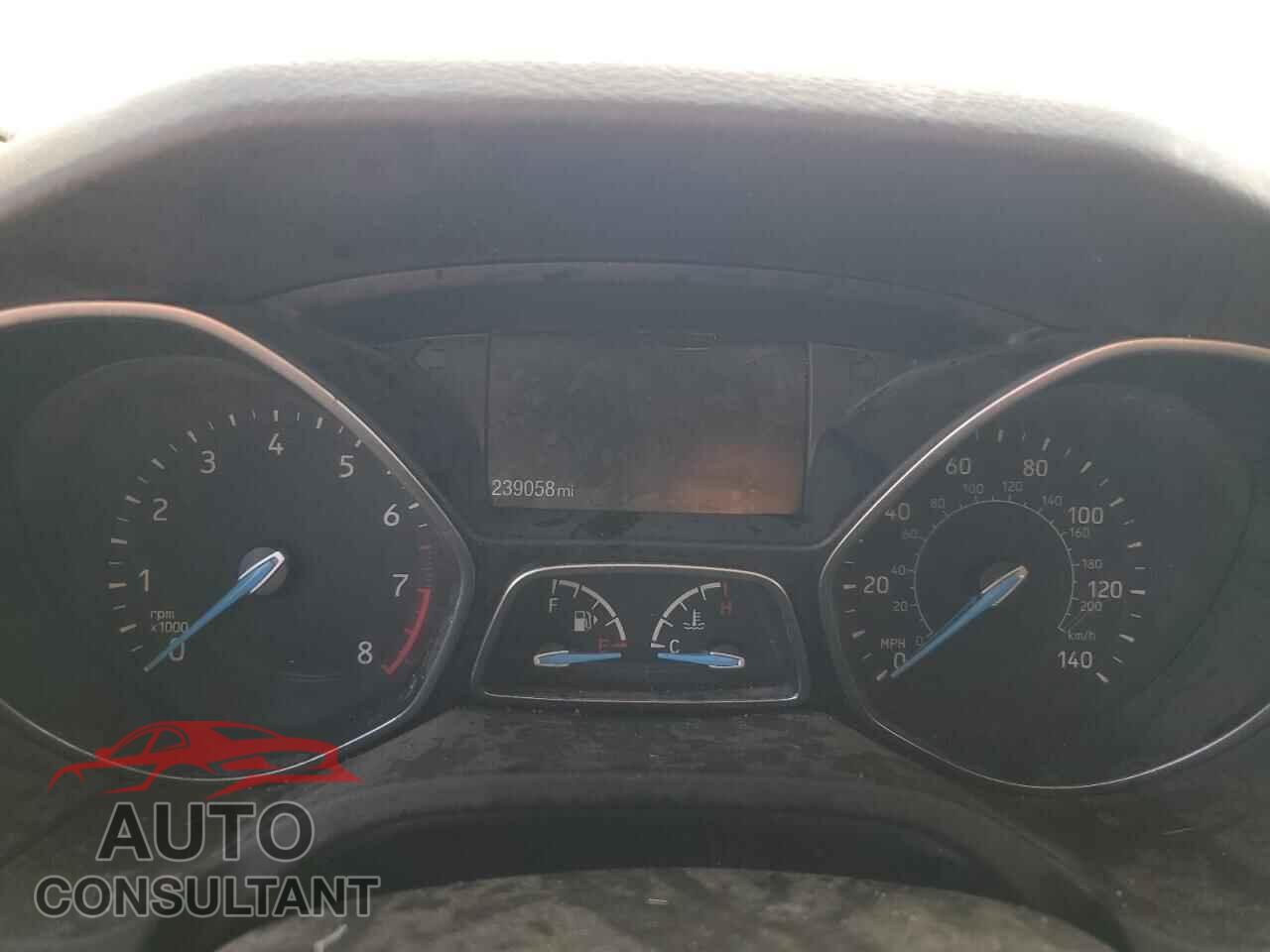 FORD FOCUS 2015 - 1FADP3E20FL347317