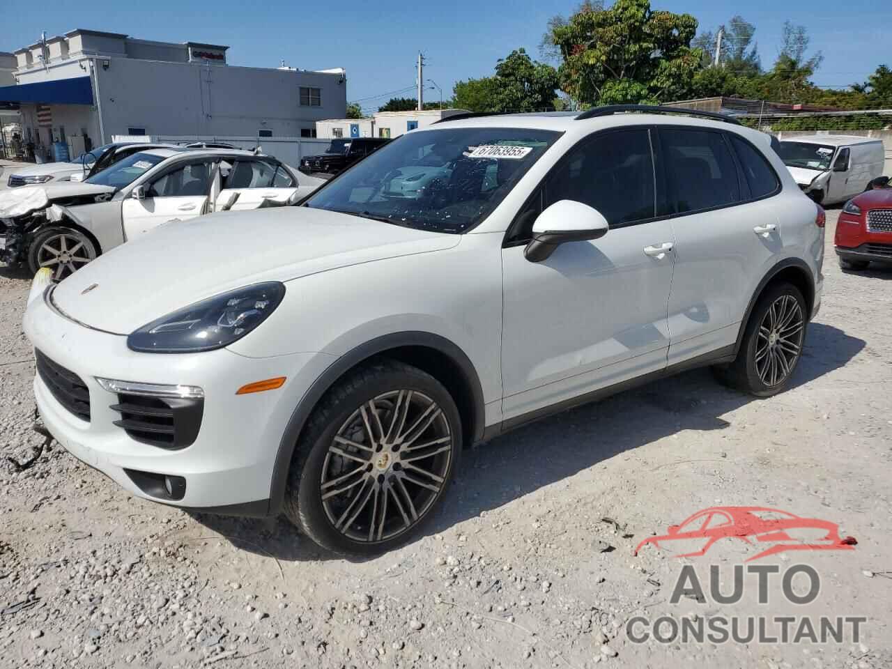 PORSCHE CAYENNE 2017 - WP1AB2A28HLA51524