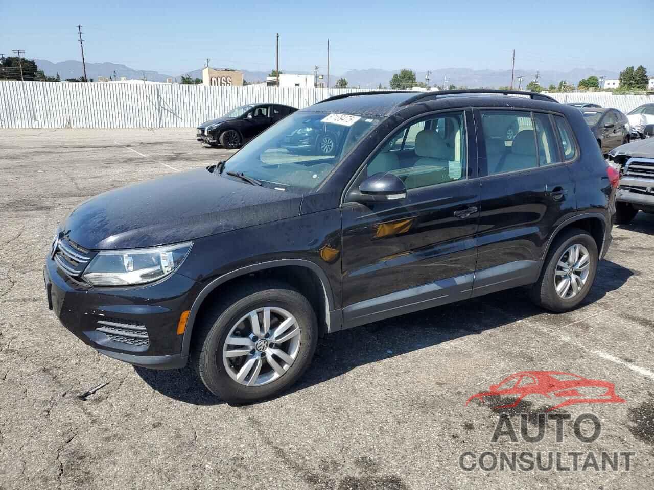 VOLKSWAGEN TIGUAN 2017 - WVGAV7AXXHW500696