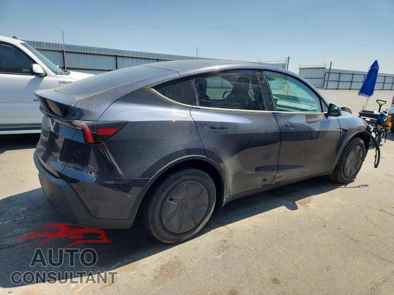 TESLA MODEL Y 2026 - 7SAYGDEDXTA607384