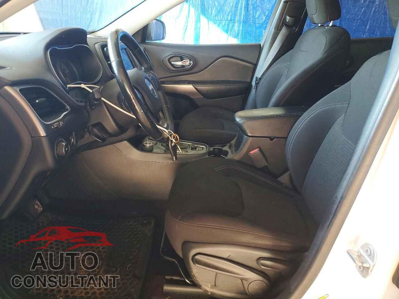 JEEP CHEROKEE 2019 - 1C4PJMCB4KD196665