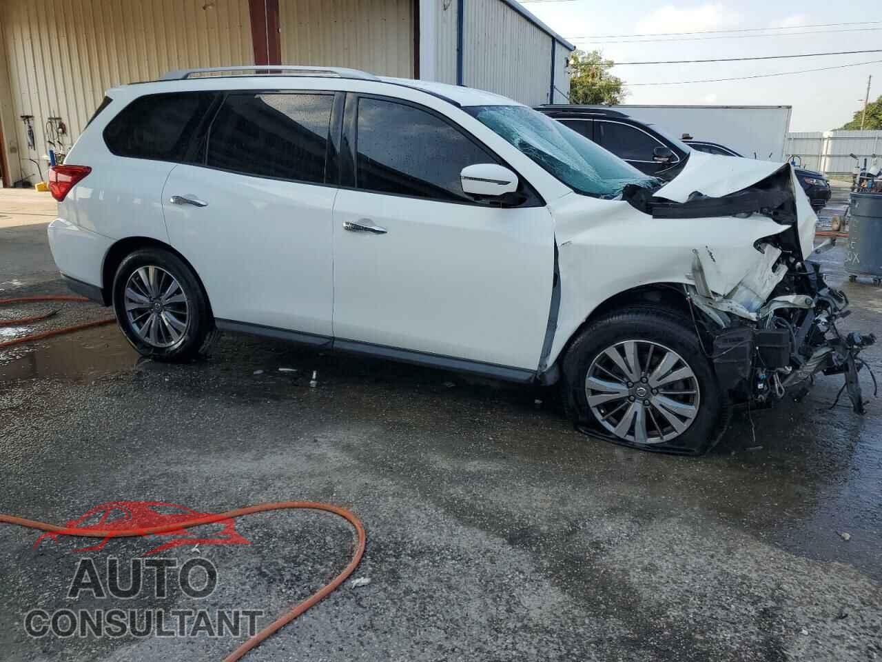 NISSAN PATHFINDER 2017 - 5N1DR2MN0HC625710