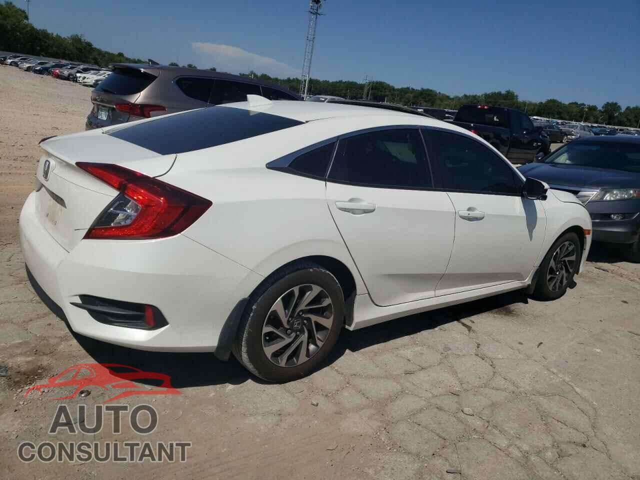 HONDA CIVIC 2018 - 19XFC2F73JE005221