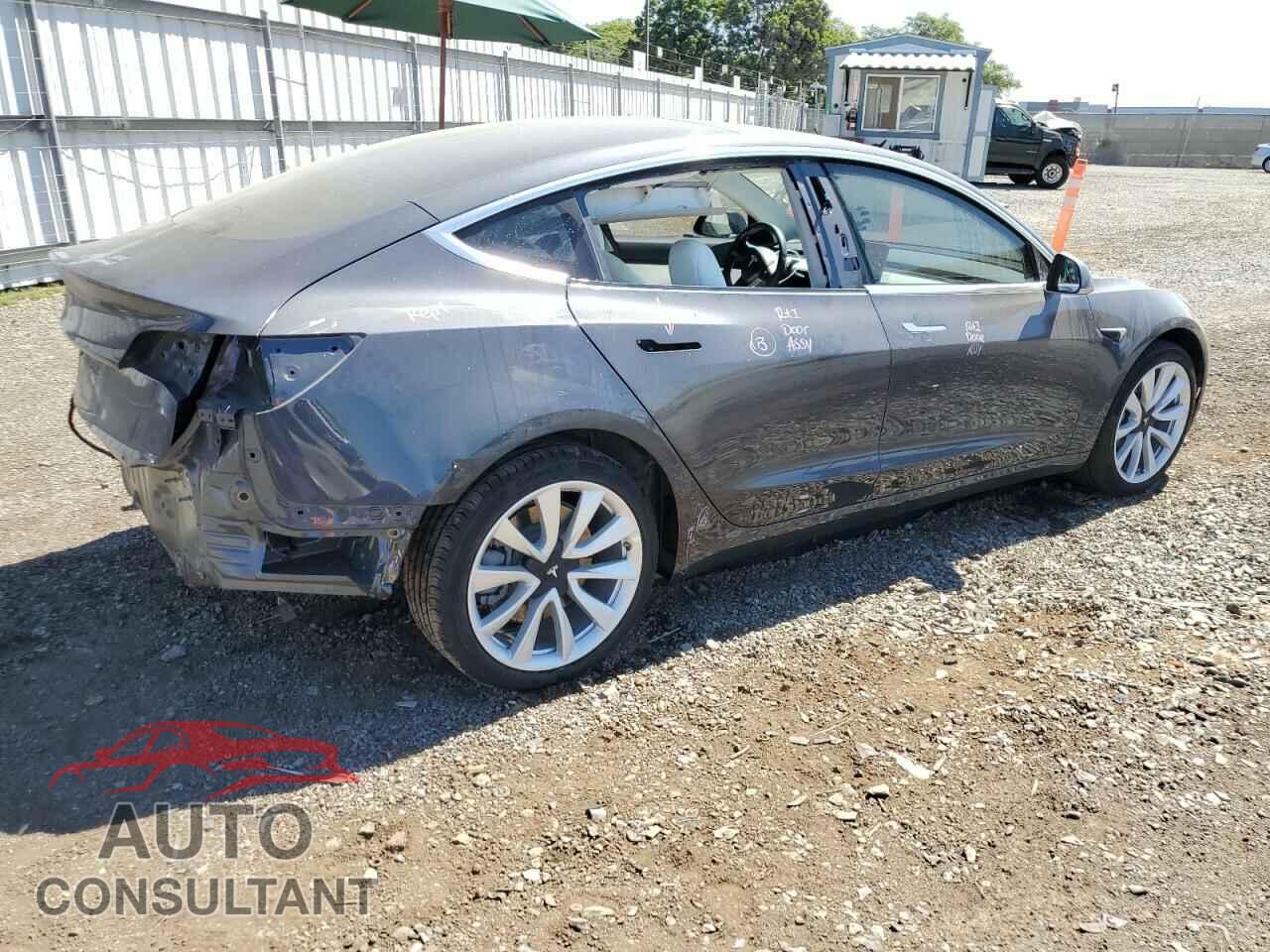 TESLA MODEL 3 2019 - 5YJ3E1EA8KF519839