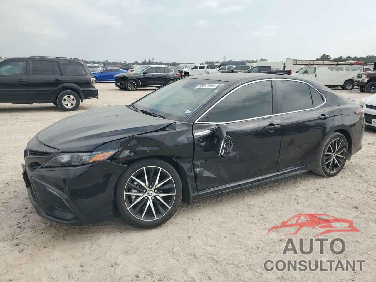 TOYOTA CAMRY 2023 - 4T1G11AK6PU794034