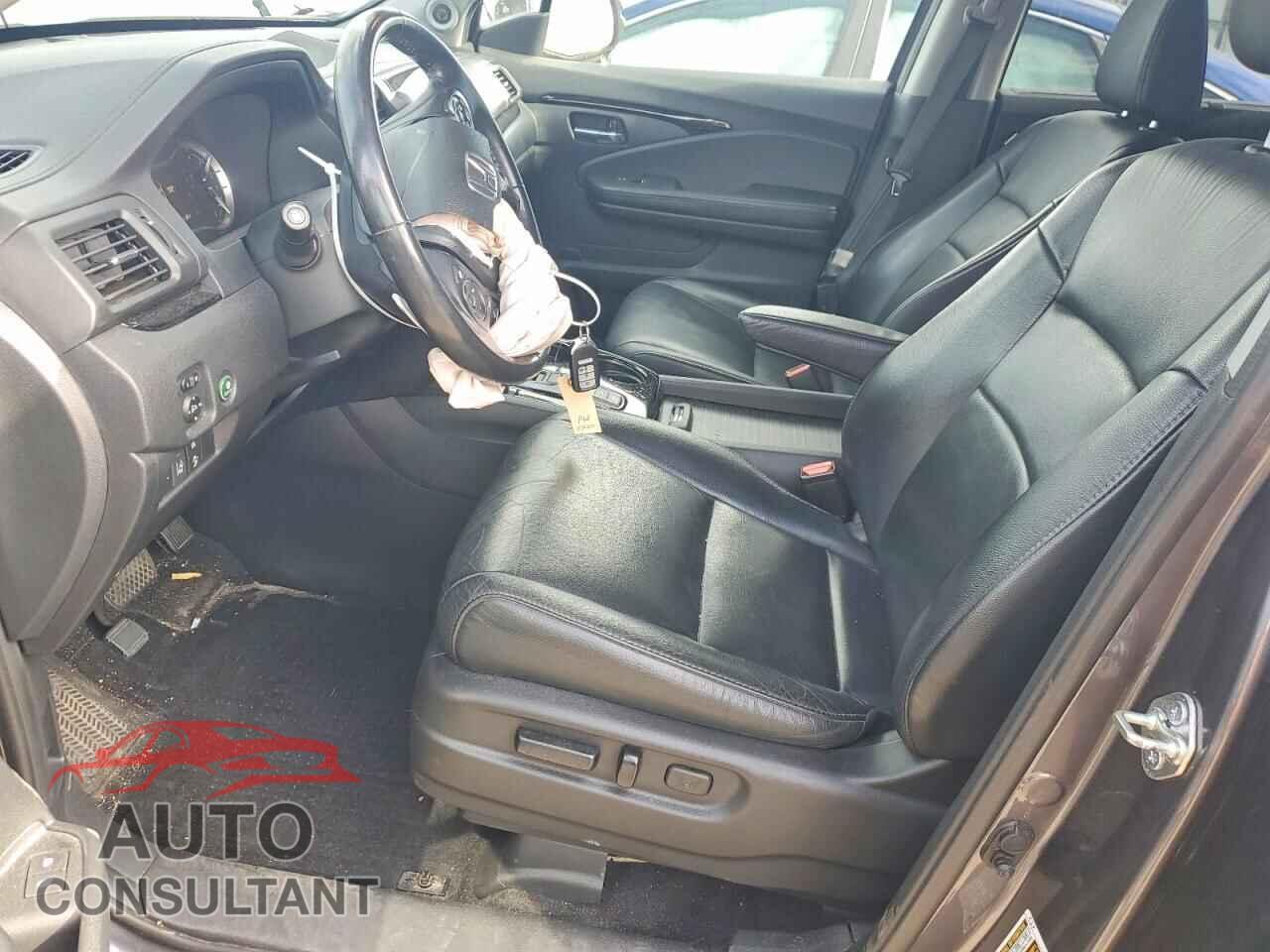 HONDA PILOT 2017 - 5FNYF6H91HB089050