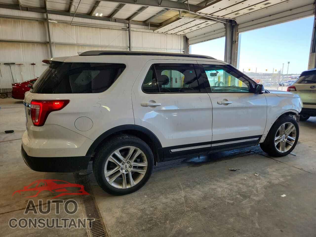 FORD EXPLORER 2017 - 1FM5K7D82HGB90424