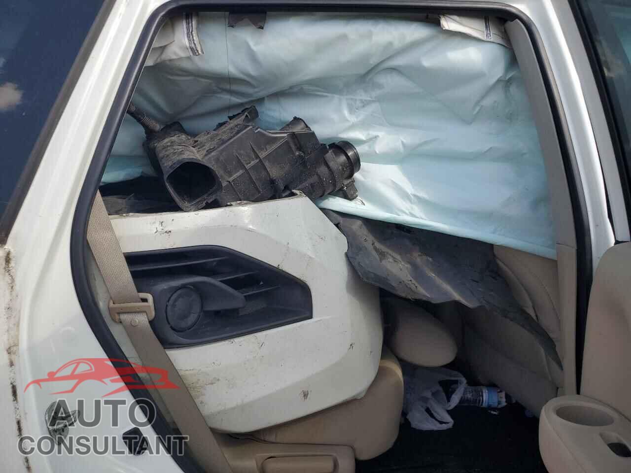NISSAN PATHFINDER 2017 - 5N1DR2MM7HC901890