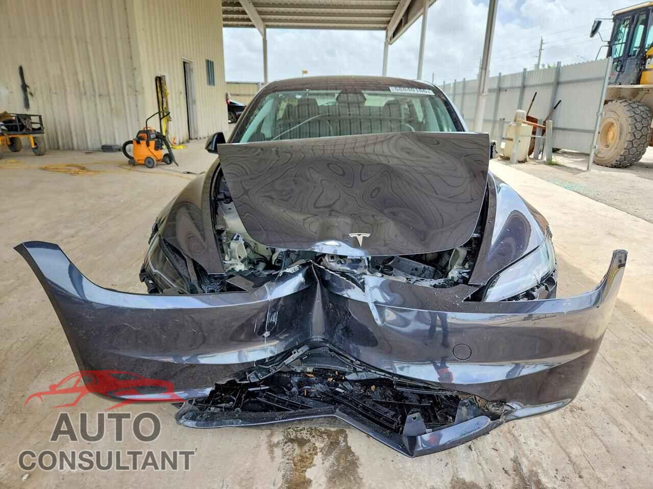 TESLA MODEL 3 2025 - 5YJ3E1EAXSF000596
