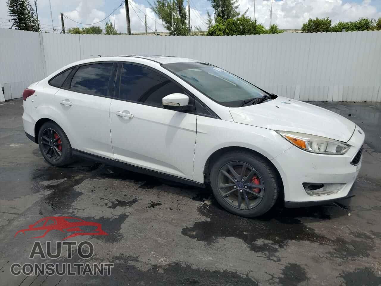 FORD FOCUS 2016 - 1FADP3F2XGL204472