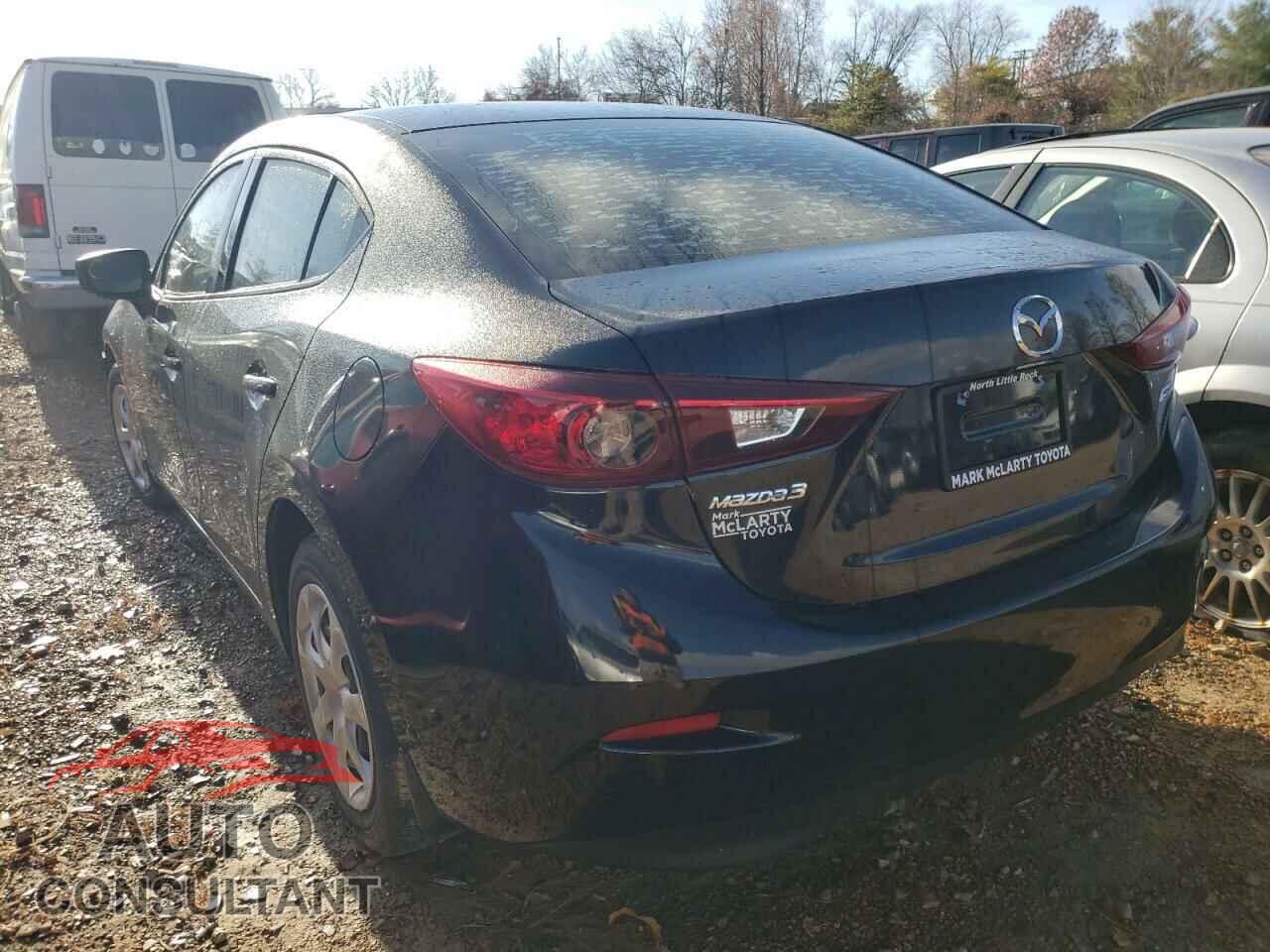MAZDA 3 2018 - 3MZBN1U76JM166364