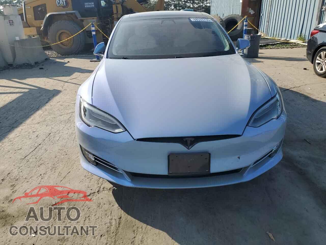 TESLA MODEL S 2018 - 5YJSA1E24JF272673