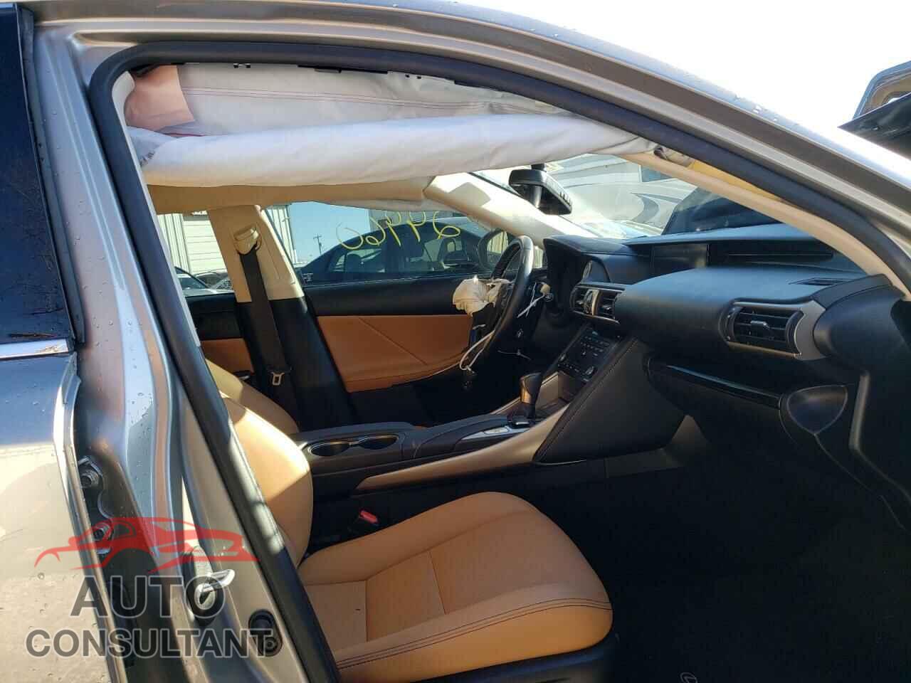 LEXUS IS 2017 - JTHBA1D21H5052936