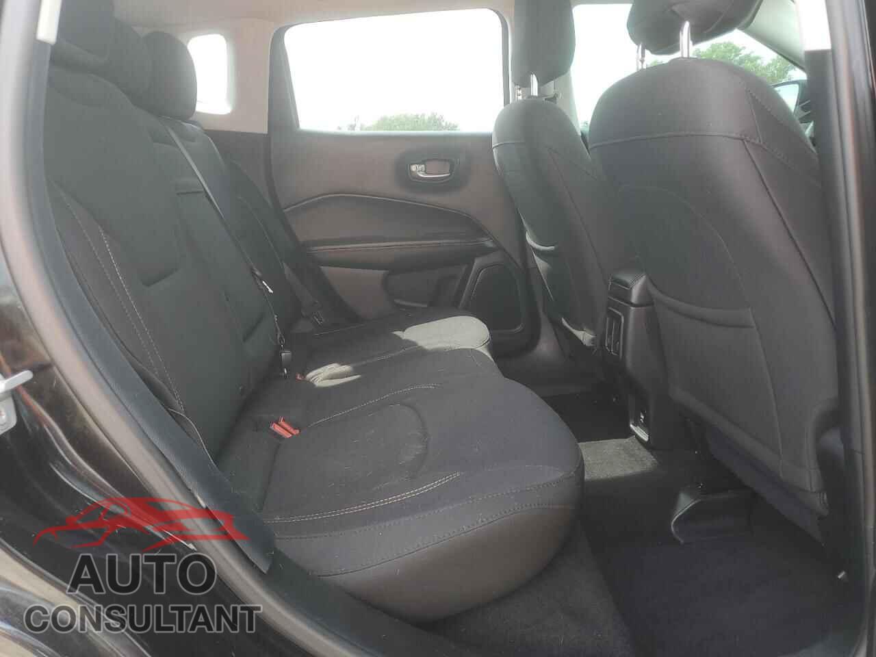 JEEP COMPASS 2017 - 3C4NJCAB3HT658334