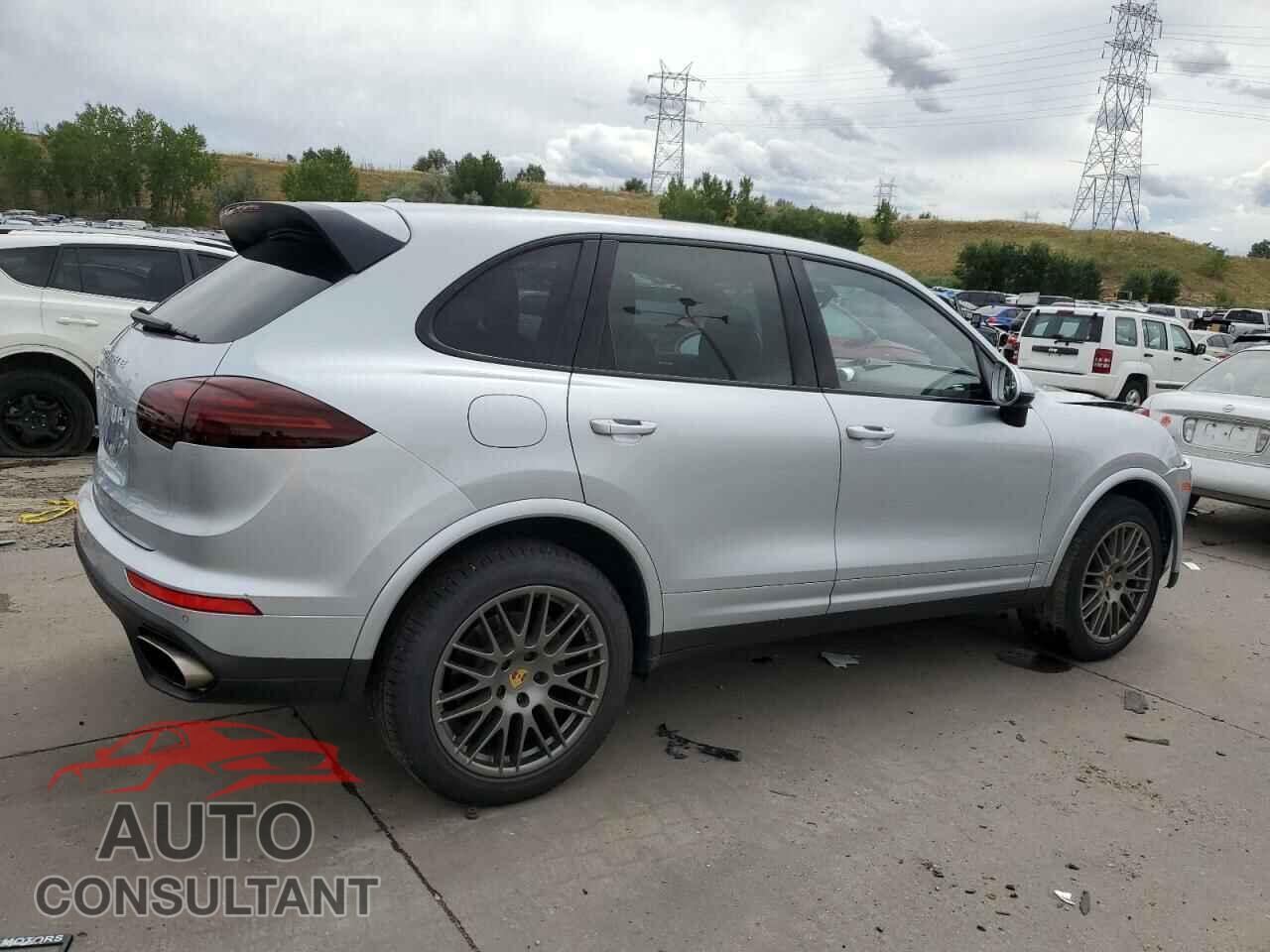 PORSCHE CAYENNE 2017 - WP1AA2A27HKA88346