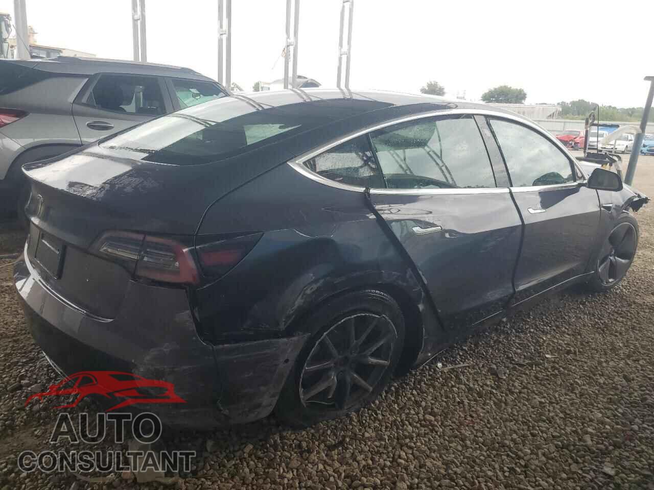 TESLA MODEL 3 2019 - 5YJ3E1EA7KF428531