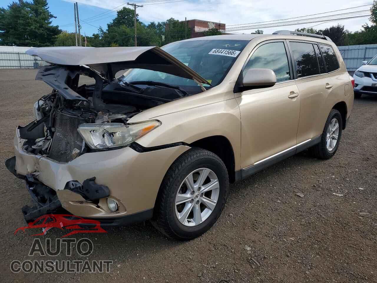 TOYOTA HIGHLANDER 2011 - 5TDBK3EH5BS042831